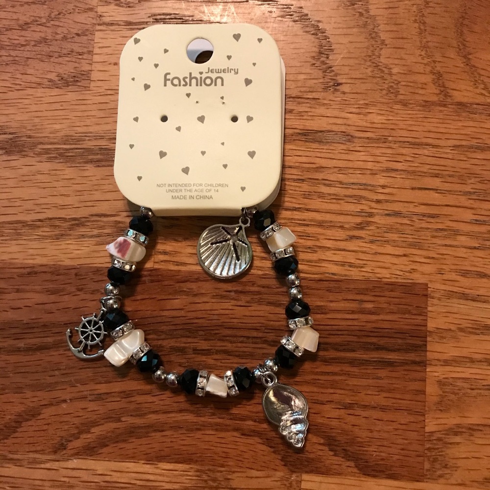 🏝NWT Summer Stretchy Seashell Bracelet (Black)🏝 - Picture 6 of 13